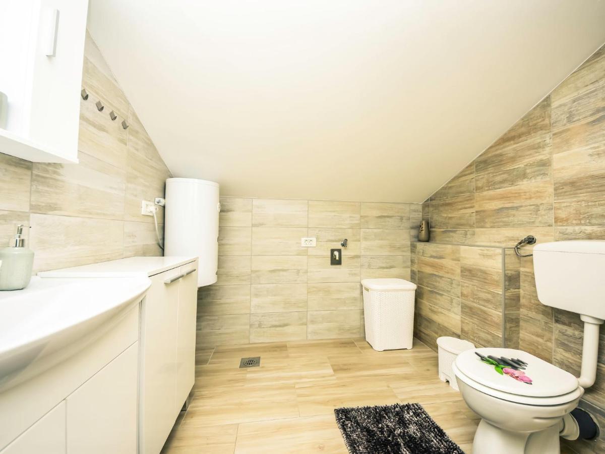 Apartment Matanovi Dvori-2 By Interhome Вир Екстериор снимка