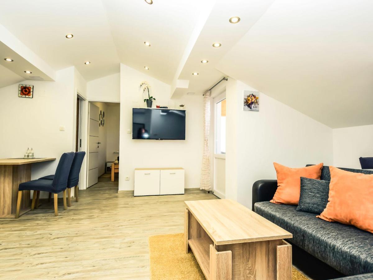 Apartment Matanovi Dvori-2 By Interhome Вир Екстериор снимка